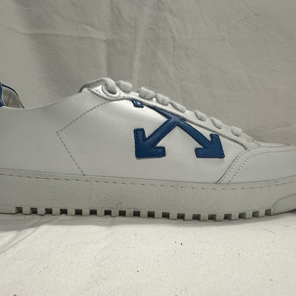 Off-White White and Blue Sneakers